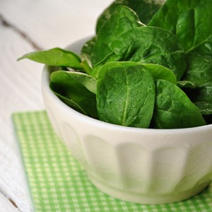 vitamin k spinach for bones and skin